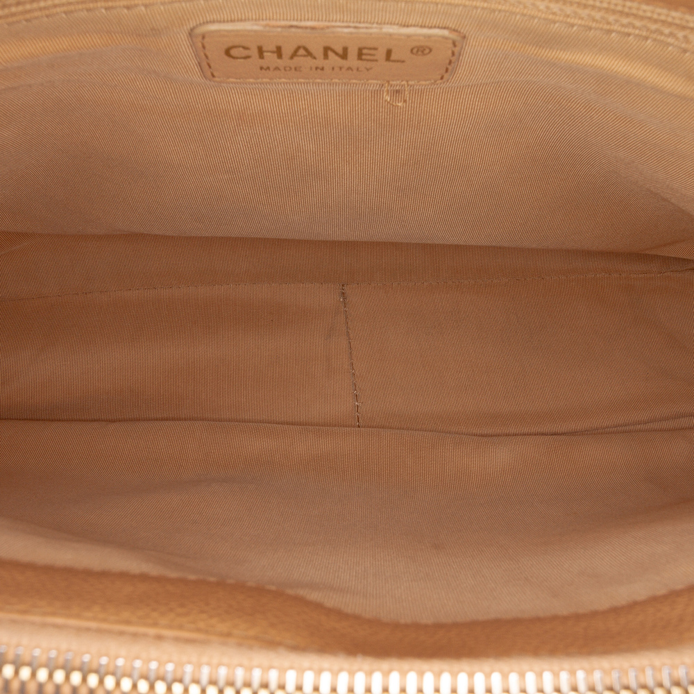 Pre-Loved Chanel Caviar Grand Shopping Tote - Picture 5 of 12